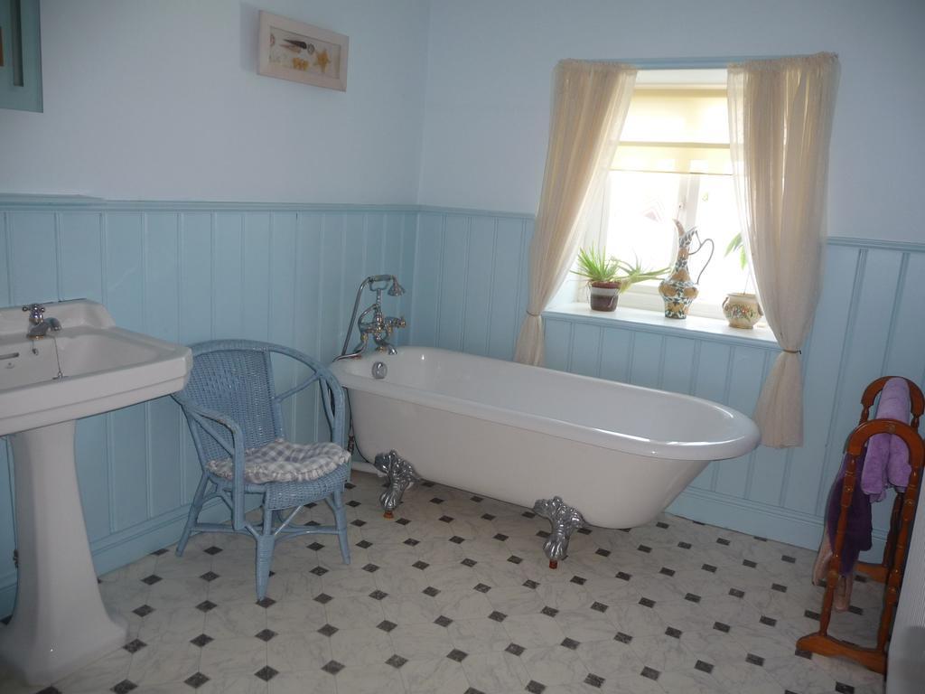 Ivy Hall Wootton Bridge  Zimmer foto