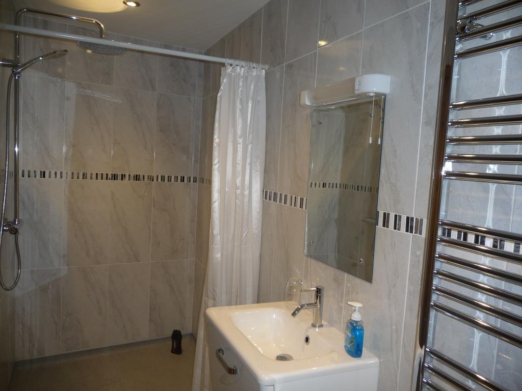 Ivy Hall Wootton Bridge  Zimmer foto